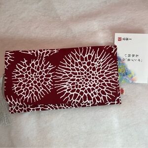 Beautiful OKINAWA HandMade Coral Dyeing  Shuri-Ryusen Red w/ White Coral Clutch